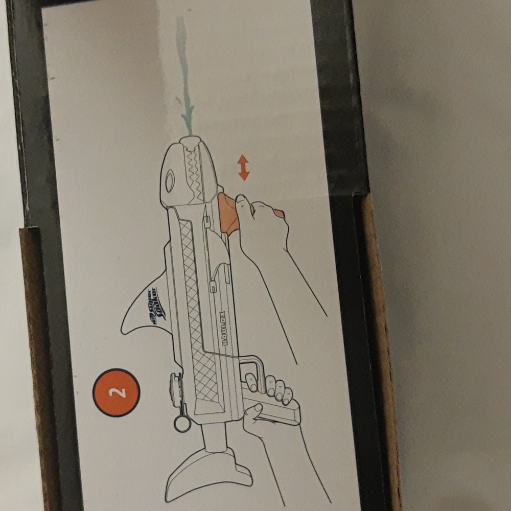 Nerf Roblox Sharkbite SHRK 500 Super Soaker Pump To Drench Toy Summer Fun NEW - Picture 11 of 15